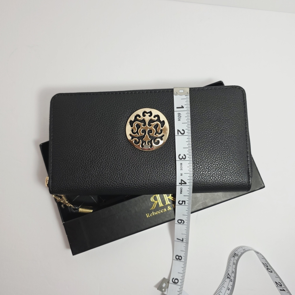 Rebecca & Rifka Black Pebbled Leather Zip Around Wallet Wristlet Gold Medallion - Picture 7 of 7